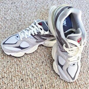 NWOT New Balance 9060